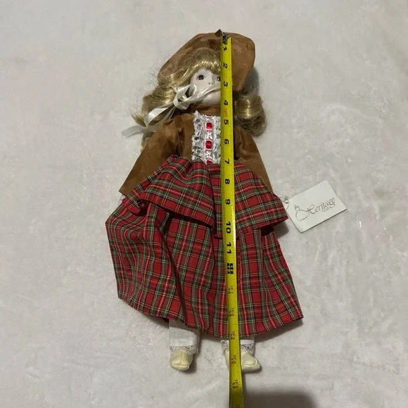 Heritage Dolls Elegant Collectible - Picture 3 of 4